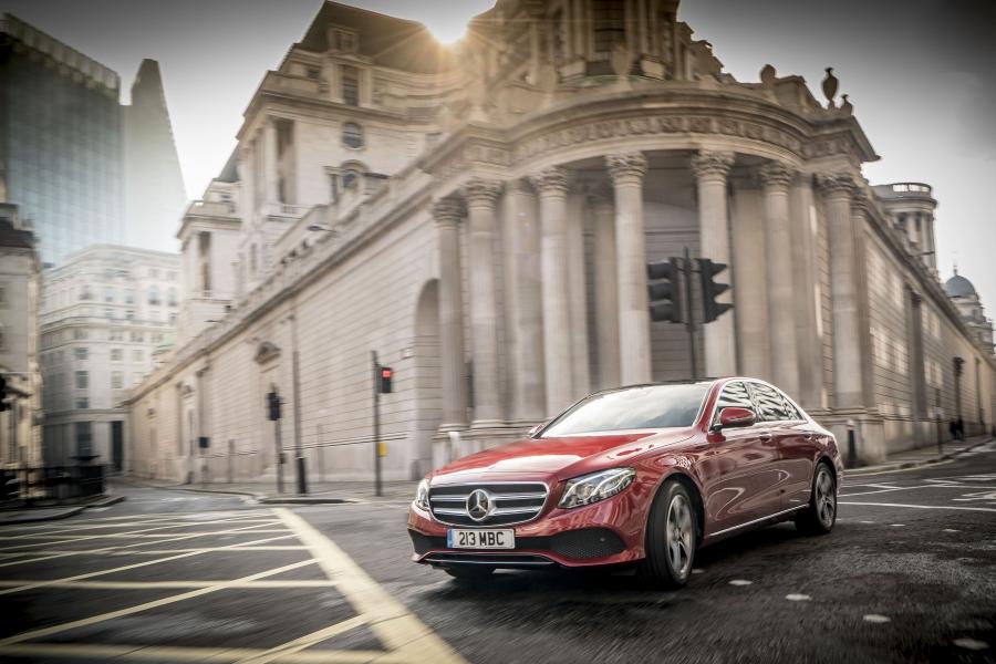  Mercedes-Benz E220 d SE 2016 года  (UK) (фото 2 из 10)
